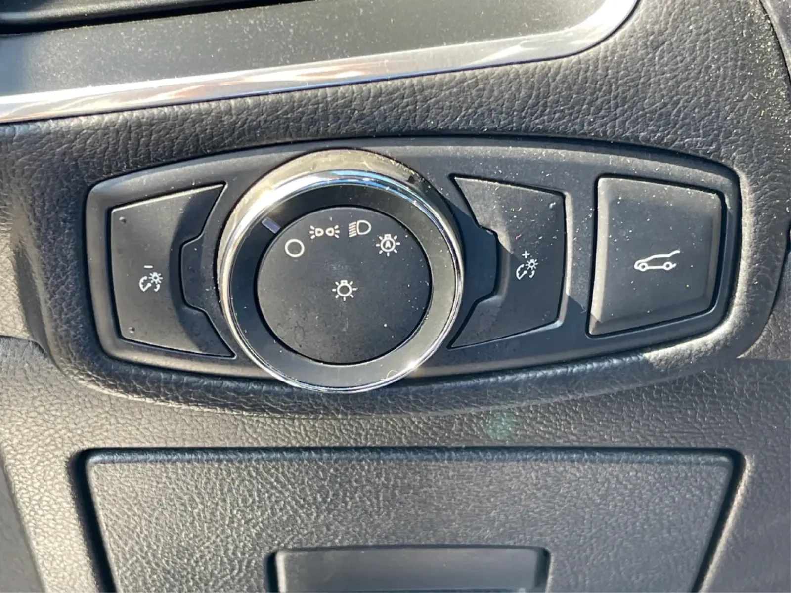 2017 Ford Edge Titanium (2FMPK3K98HB) with an Other engine, located at 880 E. National Road, Vandalia, OH, 45377, (937) 908-9800, 39.891918, -84.183594 - **Embrace the Road with the 2017 Ford Edge Titanium at Advantage Car and Credit!**<br /> <br /> Are you searching for the perfect vehicle to elevate your family adventures, accommodate your daily commute, or tackle weekend getaways? Look no further than this stunning 2017 Ford Edge Titanium, now ava - Photo#17