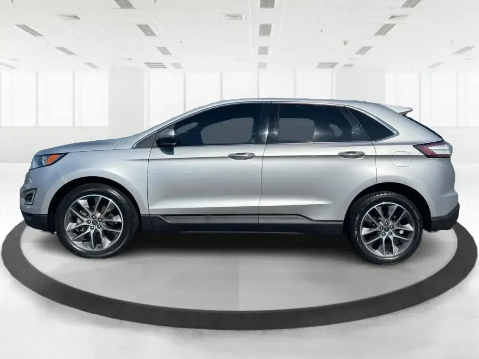 2017 Ford Edge Titanium (2FMPK3K98HB) with an 2.0L L4 DOHC 16V engine, 6A transmission, located at 8750 N County Rd 25A, Piqua, OH, 45356, (937) 908-9800, 40.164391, -84.232513 - **Embrace the Road with the 2017 Ford Edge Titanium at Advantage Car and Credit!**<br /> <br /> Are you searching for the perfect vehicle to elevate your family adventures, accommodate your daily commute, or tackle weekend getaways? Look no further than this stunning 2017 Ford Edge Titanium, now ava - Photo#5