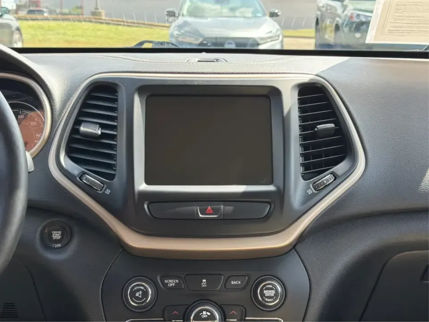 2017 Jeep Cherokee Latitude, Longitude, North (1C4PJMCB9HW) with an Other engine, located at 1184 Kauffman Ave, Fairborn, OH, 45324, (937) 908-9800, 39.807072, -84.030914 - Weekend escapes to John Bryan State Park, snowy commutes to Wright-Patterson AFB, and everyday errands along Dayton Yellow Springs Road all feel more doable in a capable crossover with true Jeep confidence. This 2017 Jeep Cherokee in Diamond Black Crystal Pearlcoat is a smart fit for drivers who wan- Photo#13