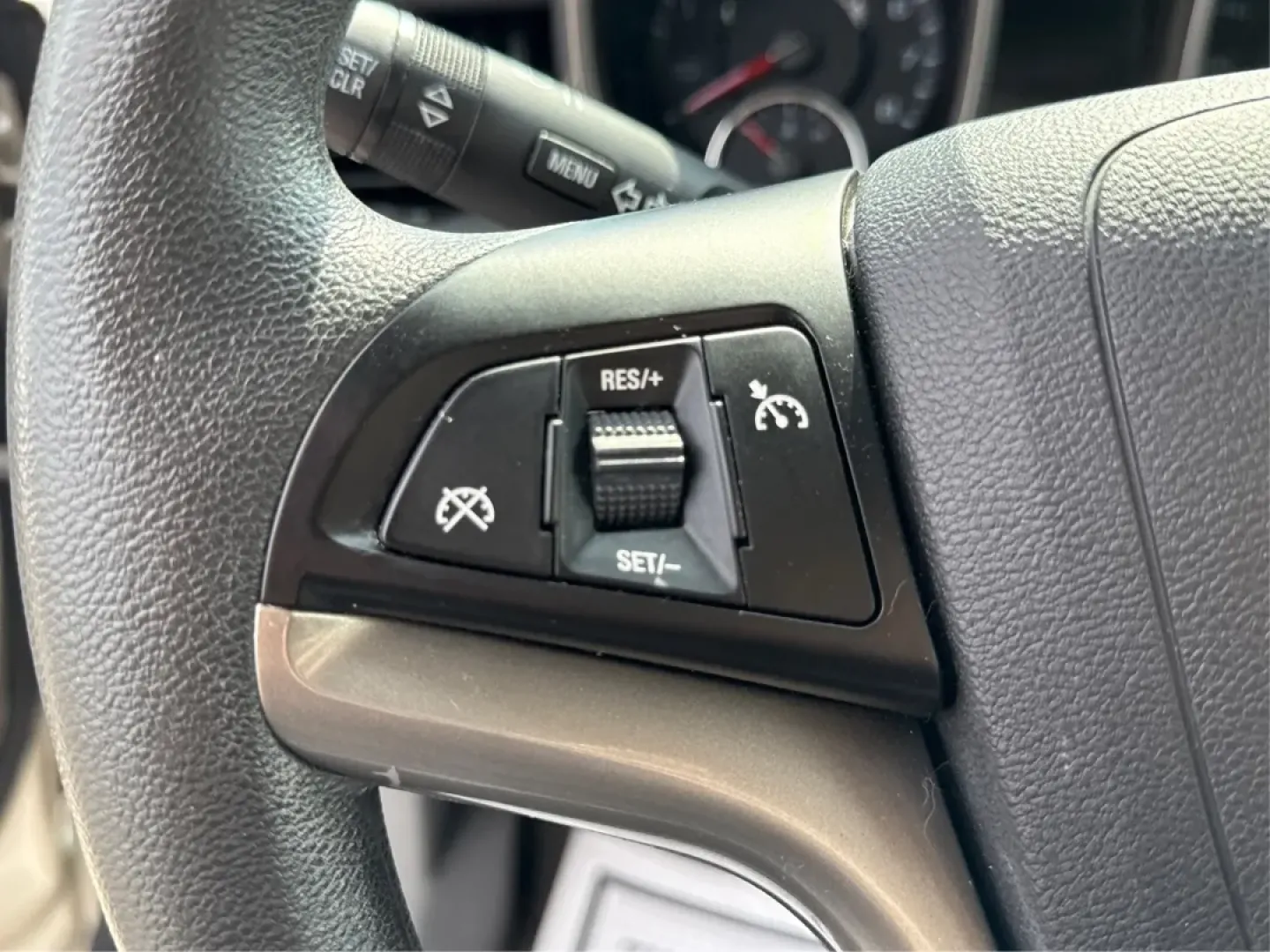 2015 Chevrolet Malibu 1LT (1G11C5SL5FF) with an ECOTEC 2.5L I-4 gasoline direct injection engine, located at 1951 S Dayton Lakeview Rd., New Carlisle, OH, 45344, (937) 908-9800, 39.890999, -84.050255 - Are you in the market for a reliable sedan that's perfect for daily commutes and weekend getaways alike? Look no further than this stunning 2015 Chevrolet Malibu 1LT, available now at Advantage Car and Credit in Fairborn, OH. This vehicle is not just a car; it's a lifestyle upgrade designed for budg - Photo#16