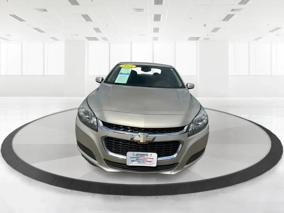 2015 Chevrolet Malibu 1LT (1G11C5SL5FF) with an ECOTEC 2.5L I-4 gasoline direct injection engine, located at 1184 Kauffman Ave, Fairborn, OH, 45324, (937) 908-9800, 39.807072, -84.030914 - Are you in the market for a reliable sedan that's perfect for daily commutes and weekend getaways alike? Look no further than this stunning 2015 Chevrolet Malibu 1LT, available now at Advantage Car and Credit in Fairborn, OH. This vehicle is not just a car; it's a lifestyle upgrade designed for budg - Photo#7