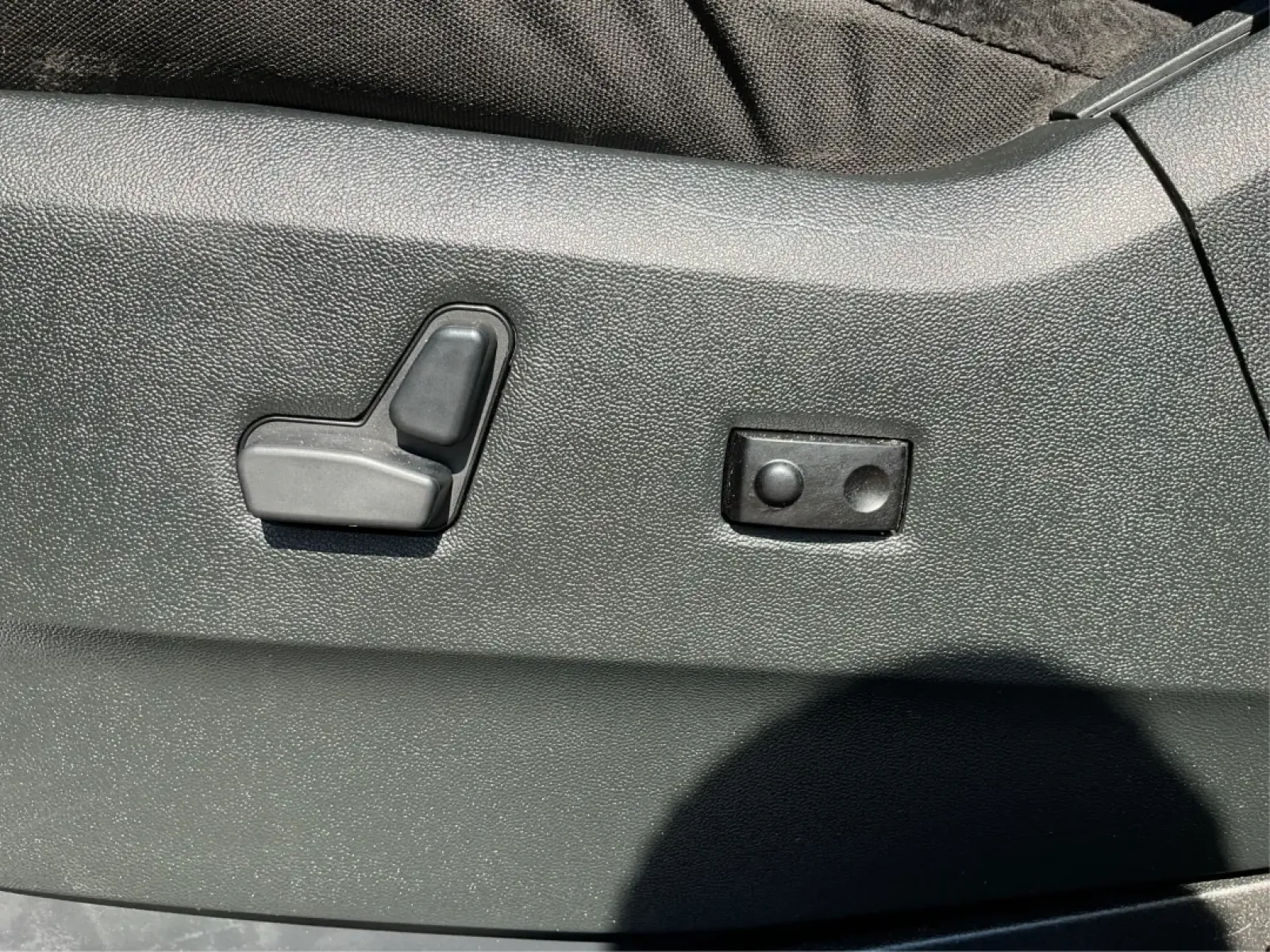 2018 Dodge Grand Caravan SE (2C4RDGBG5JR) with an Pentastar 3.6L V-6 DOHC engine, located at 880 E. National Road, Vandalia, OH, 45377, (937) 908-9800, 39.891918, -84.183594 - **Explore the Open Road in Style with the 2018 Dodge Grand Caravan Perfect for Families on the Go!**<br /> <br /> Are you searching for a reliable vehicle that caters to your family's needs while offering comfort and versatility? Look no further than the 2018 Dodge Grand Caravan SE, available now a - Photo#18
