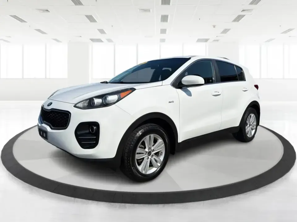 2017 Kia Sportage LX AWD (KNDPMCAC5H7) with an 2.4L V6 DOHC 24V engine, 6-Speed Automatic transmission, located at 1184 Kauffman Ave, Fairborn, OH, 45324, (937) 908-9800, 39.807072, -84.030914 - Weekend getaways to John Bryan State Park, snowy school runs, or the daily commute down I675-this 2017 Kia Sportage LX AWD is built for real life in the Miami Valley. With confident all-wheel drive and SUV versatility, it's a smart pick for drivers who want a practical crossover that can handle Ohio- Photo#8