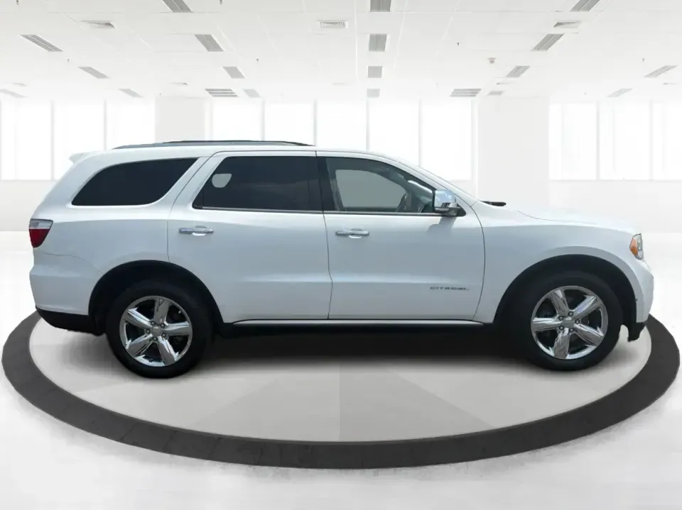 2013 Dodge Durango Citadel AWD (1C4RDJEG0DC) with an 3.6L V6 DOHC 24V engine, 5-Speed Automatic transmission, located at 1184 Kauffman Ave, Fairborn, OH, 45324, (937) 908-9800, 39.807072, -84.030914 - Need one SUV that can handle the weekday school run, a long I675 commute, and a loaded-up weekend to John Bryan State Park? This 2013 Dodge Durango Citadel AWD brings three-row practicality and upscale comfort together in a way that fits real life in Fairborn-whether you're shuttling kids to practic- Photo#1