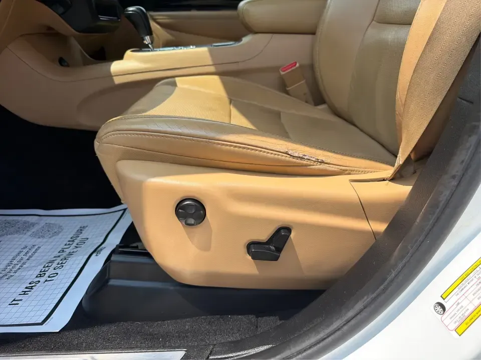 2013 Dodge Durango Citadel AWD (1C4RDJEG0DC) with an 3.6L V6 DOHC 24V engine, 5-Speed Automatic transmission, located at 1184 Kauffman Ave, Fairborn, OH, 45324, (937) 908-9800, 39.807072, -84.030914 - Need one SUV that can handle the weekday school run, a long I675 commute, and a loaded-up weekend to John Bryan State Park? This 2013 Dodge Durango Citadel AWD brings three-row practicality and upscale comfort together in a way that fits real life in Fairborn-whether you're shuttling kids to practic- Photo#18