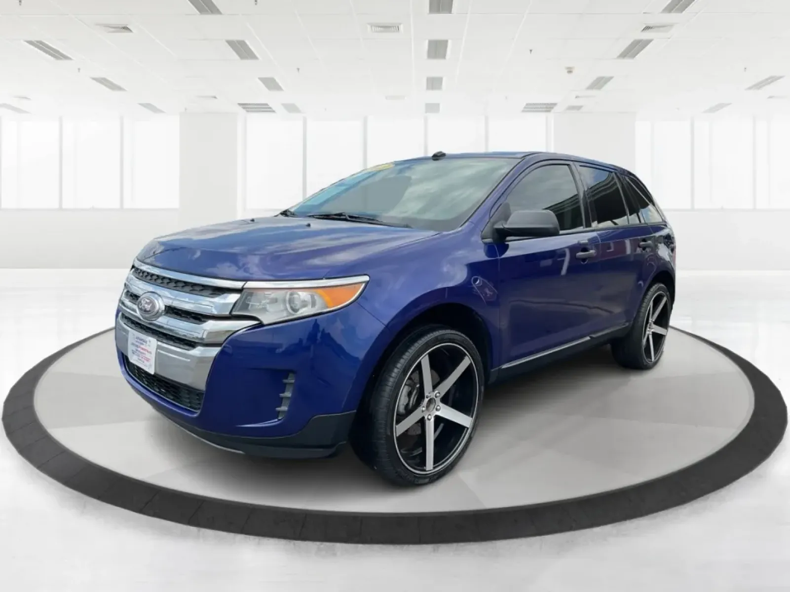 2013 Ford Edge SE (2FMDK3GC6DB) with an Other engine, located at 880 E. National Road, Vandalia, OH, 45377, (937) 908-9800, 39.891918, -84.183594 - **Discover Your Next Adventure with the 2013 Ford Edge SE A Perfect Family SUV!**<br /> <br /> Are you searching for a reliable and stylish SUV to elevate your family's adventures? The 2013 Ford Edge SE, available at Advantage Car and Credit in Fairborn, OH, is the ideal vehicle for families and in - Photo#8