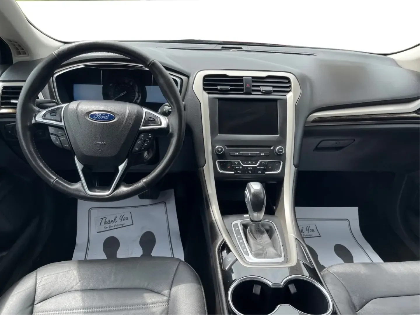 2016 Ford Fusion SE (3FA6P0HD7GR) with an Other engine, located at 4508 South Dixie Dr, Moraine, OH, 45439, (937) 908-9800, 39.689976, -84.218452 - Experience the perfect blend of style, comfort, and reliability with this 2016 Ford Fusion SE, available now at Advantage Car and Credit in Fairborn, OH. Whether you're a commuter navigating the busy streets of downtown Fairborn or a growing family looking for a dependable vehicle for your weekend a - Photo#20
