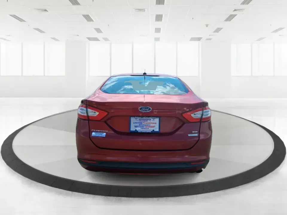 2016 Ford Fusion SE (3FA6P0HD7GR) with an 1.5L L4 DOHC 16V engine, 6-Speed Automatic transmission, located at 1099 N County Rd 25A , Troy, OH, 45373, (937) 908-9800, 40.057079, -84.212883 - Experience the perfect blend of style, comfort, and reliability with this 2016 Ford Fusion SE, available now at Advantage Car and Credit in Fairborn, OH. Whether you're a commuter navigating the busy streets of downtown Fairborn or a growing family looking for a dependable vehicle for your weekend a - Photo#3