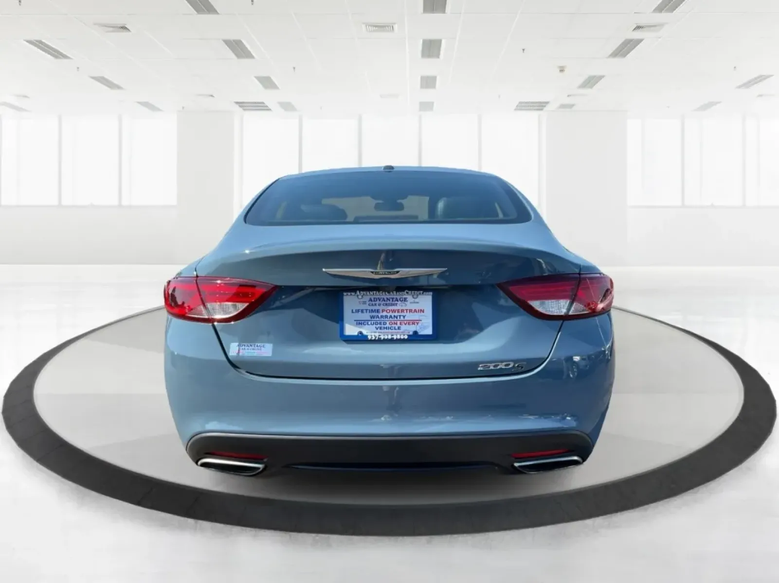 2015 Chrysler 200 S (1C3CCCBB8FN) with an Other engine, located at 1184 Kauffman Ave, Fairborn, OH, 45324, (937) 908-9800, 39.807072, -84.030914 - **Experience Luxury on a Budget with the 2015 Chrysler 200 S at Advantage Car and Credit**<br /> <br /> Looking for a stylish sedan that can handle your daily commute as effortlessly as your weekend adventures? The 2015 Chrysler 200 S is the perfect blend of comfort, technology, and modern aesthetic - Photo#3