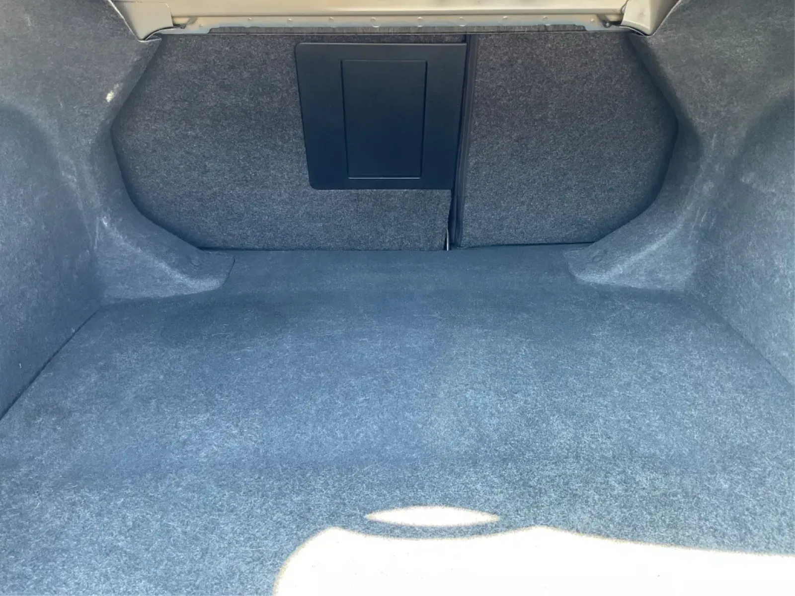 2015 Chrysler 200 S (1C3CCCBB8FN) with an Other engine, located at 1184 Kauffman Ave, Fairborn, OH, 45324, (937) 908-9800, 39.807072, -84.030914 - **Experience Luxury on a Budget with the 2015 Chrysler 200 S at Advantage Car and Credit**<br /> <br /> Looking for a stylish sedan that can handle your daily commute as effortlessly as your weekend adventures? The 2015 Chrysler 200 S is the perfect blend of comfort, technology, and modern aesthetic - Photo#12