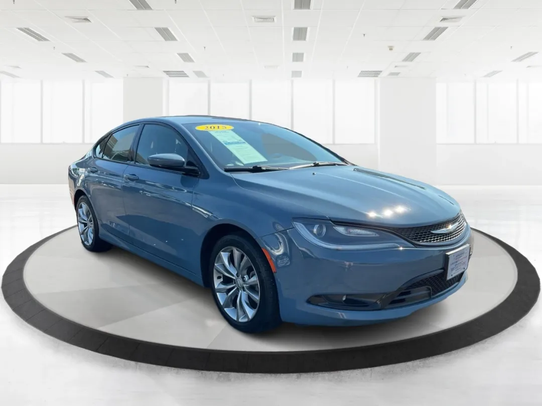 2015 Chrysler 200 S