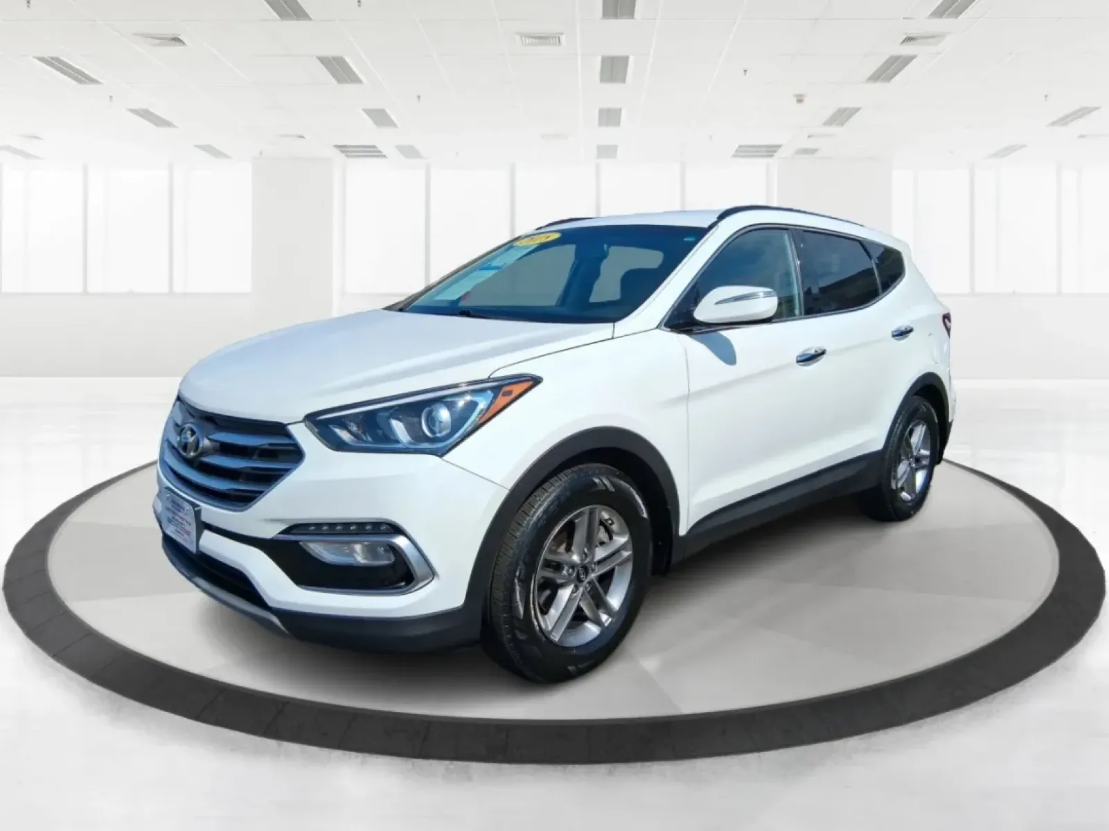 2018 Hyundai Santa Fe 2.4L (5NMZUDLB3JH) with an Theta II 2.4L I-4 gasoline direct injection engine, located at 880 E. National Road, Vandalia, OH, 45377, (937) 908-9800, 39.891918, -84.183594 - **Explore New Adventures with the 2018 Hyundai Santa Fe at Advantage Car and Credit - Vandalia!**<br /> <br /> Are you ready to elevate your family adventures or conquer your daily commute with style and confidence? The 2018 Hyundai Santa Fe is the perfect blend of spaciousness, reliability, and mod - Photo#8
