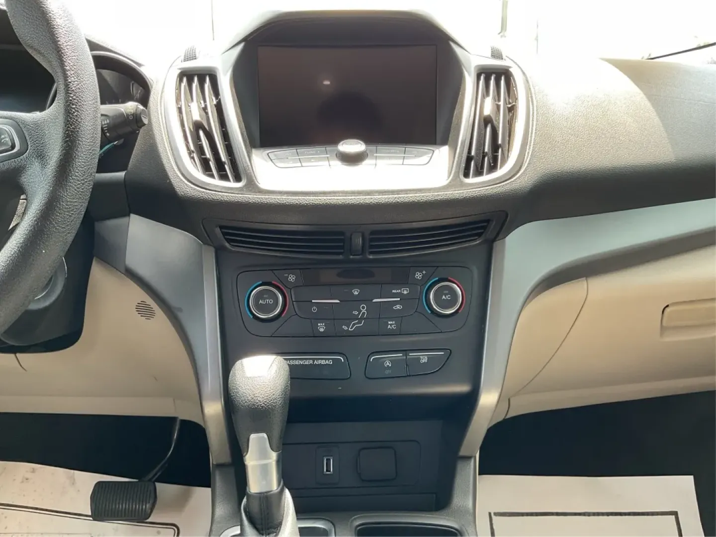 2017 Ford Escape SE (1FMCU9GD7HU) with an Other engine, located at 4508 South Dixie Dr, Moraine, OH, 45439, (937) 908-9800, 39.689976, -84.218452 - **Adventure Awaits With This 2017 Ford Escape SE! Perfect for Your Next Journey!**<br /> <br /> Are you ready to elevate your weekend getaways or daily commutes? The 2017 Ford Escape SE is the ideal SUV for those who crave versatility without sacrificing style. With a spacious interior, advanced saf - Photo#13