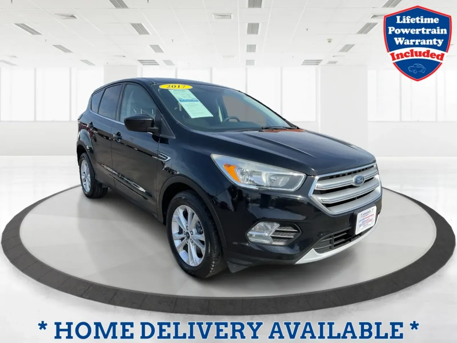 2017 Ford Escape SE (1FMCU0G9XHU) with an EcoBoost 1.5L I-4 gasoline direct injection engine, located at 1230 East Main St, Xenia, OH, 45385, (937) 908-9800, 39.688026, -83.910172 - ### Discover the Adventure of the 2017 Ford Escape SE at Advantage Car and Credit<br /> <br /> If you're seeking a vehicle that perfectly adapts to your active lifestyle, look no further than the 2017 Ford Escape SE, available now at Advantage Car and Credit in Fairborn, OH. Whether you're embarking - Photo#0