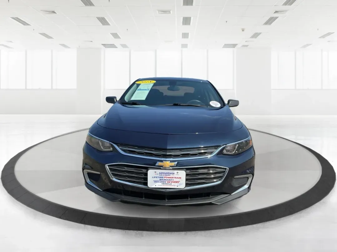 2018 Chevrolet Malibu 1LS (1G1ZB5ST0JF) with an ECOTEC 1.5L I-4 gasoline direct injection engine, located at 880 E. National Road, Vandalia, OH, 45377, (937) 908-9800, 39.891918, -84.183594 - **Experience Unmatched Comfort and Style with the 2018 Chevrolet Malibu at Advantage Car and Credit in Fairborn, OH!**<br /> <br /> Are you in the market for a dependable sedan that effortlessly balances style, comfort, and cutting-edge technology? Look no further than the stunning 2018 Chevrolet Ma - Photo#7
