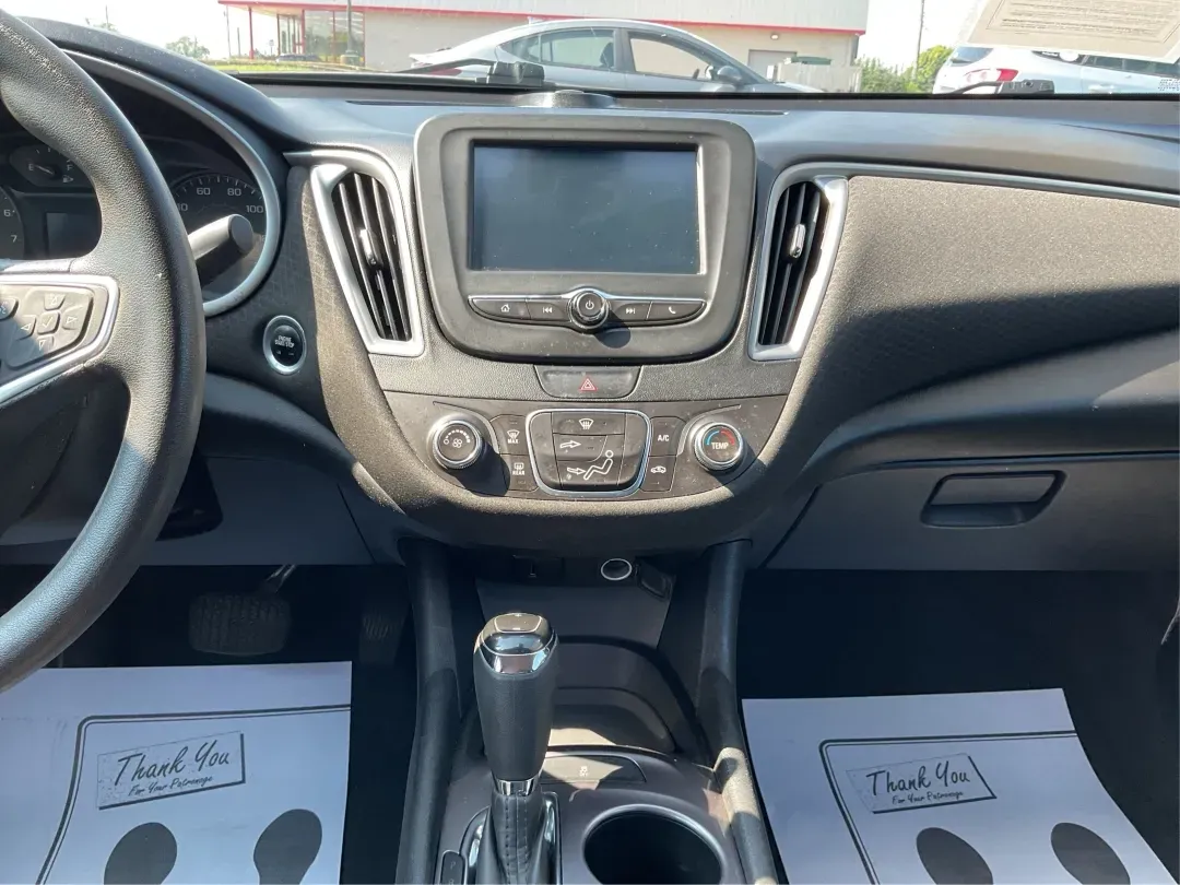 2018 Chevrolet Malibu 1LS (1G1ZB5ST0JF) with an ECOTEC 1.5L I-4 gasoline direct injection engine, located at 880 E. National Road, Vandalia, OH, 45377, (937) 908-9800, 39.891918, -84.183594 - **Experience Unmatched Comfort and Style with the 2018 Chevrolet Malibu at Advantage Car and Credit in Fairborn, OH!**<br /> <br /> Are you in the market for a dependable sedan that effortlessly balances style, comfort, and cutting-edge technology? Look no further than the stunning 2018 Chevrolet Ma - Photo#13