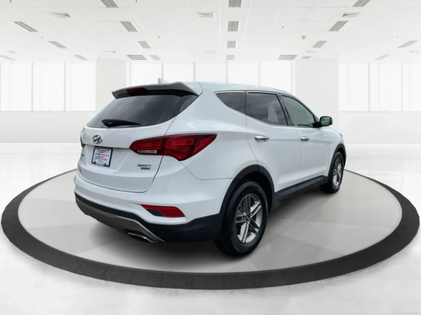2017 Hyundai Santa Fe 2.4L (5NMZTDLB4HH) with an Theta II 2.4L I-4 gasoline direct injection engine, located at 1184 Kauffman Ave, Fairborn, OH, 45324, (937) 908-9800, 39.807072, -84.030914 - **Discover Your Next Adventure with the 2017 Hyundai Santa Fe Sport at Advantage Car and Credit!**<br /> <br /> Are you ready to elevate your lifestyle and embrace the adventures waiting for you? Whether you're a growing family in need of space, a daily commuter looking for comfort, or an outdoor en - Photo#2