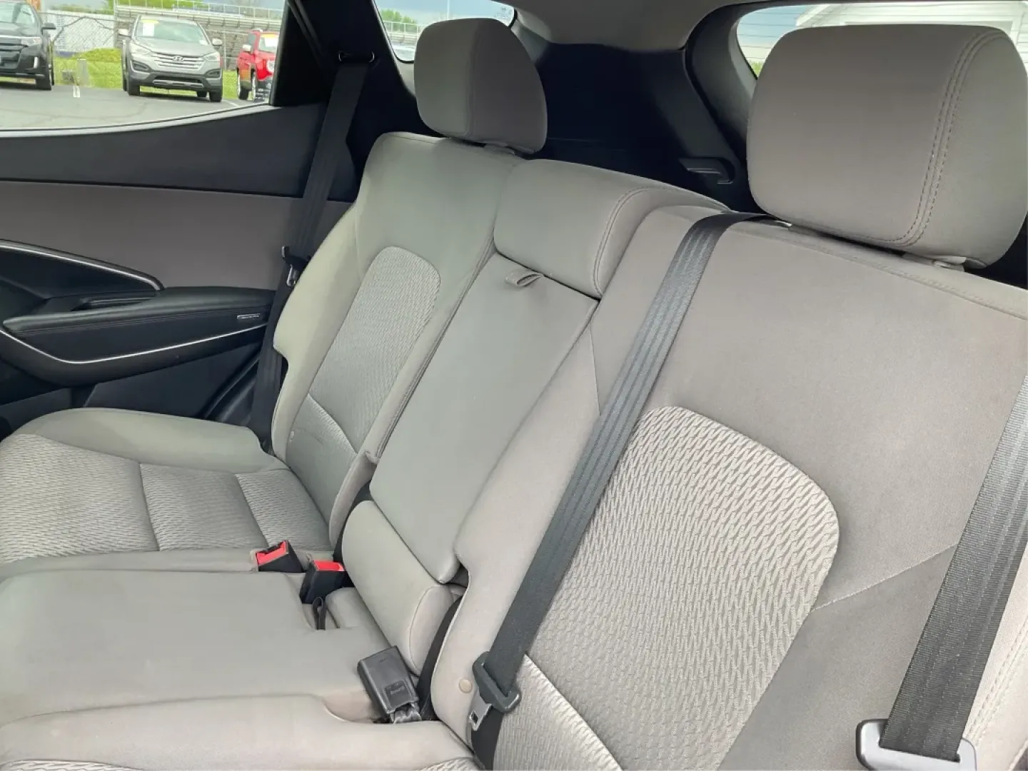 2017 Hyundai Santa Fe 2.4L (5NMZTDLB4HH) with an Theta II 2.4L I-4 gasoline direct injection engine, located at 1230 East Main St, Xenia, OH, 45385, (937) 908-9800, 39.688026, -83.910172 - **Discover Your Next Adventure with the 2017 Hyundai Santa Fe Sport at Advantage Car and Credit!**<br /> <br /> Are you ready to elevate your lifestyle and embrace the adventures waiting for you? Whether you're a growing family in need of space, a daily commuter looking for comfort, or an outdoor en - Photo#10