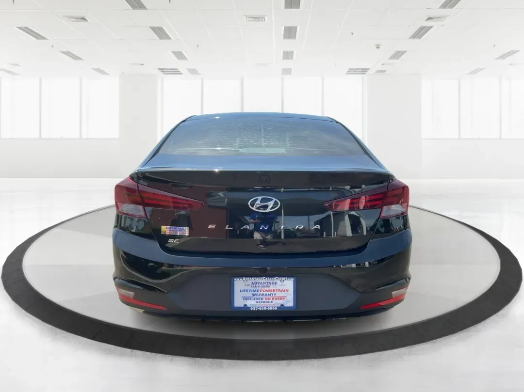 2019 Hyundai Elantra SE (5NPD74LF7KH) with an Nu 2L I-4 DOHC engine, located at 8750 N County Rd 25A, Piqua, OH, 45356, (937) 908-9800, 40.164391, -84.232513 - **Unlock Your Adventure with the 2019 Hyundai Elantra SE at Advantage Car and Credit!**<br /> <br /> Are you ready to elevate your daily commute or embark on weekend road trips in style? This 2019 Hyundai Elantra SE is the perfect blend of practicality and sophistication, making it an outstanding ch - Photo#3