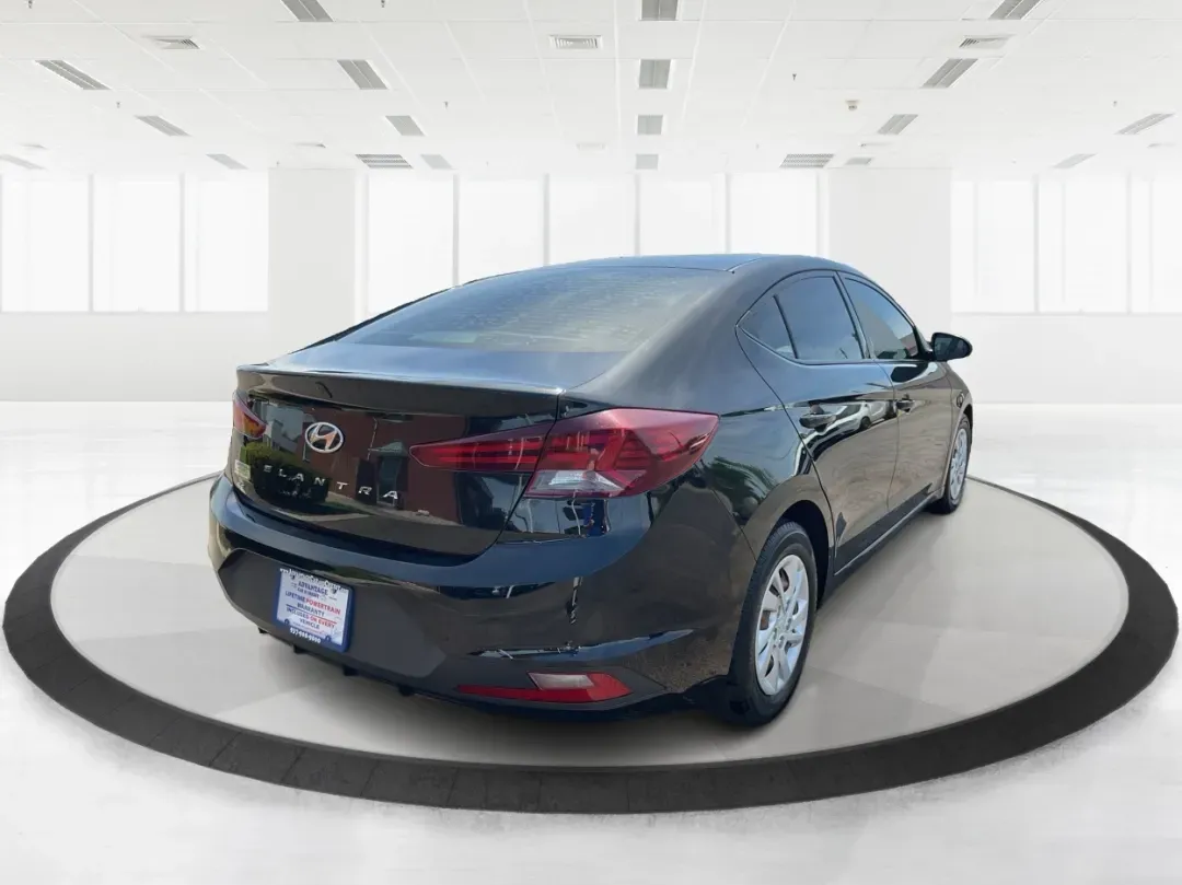 2019 Hyundai Elantra SE (5NPD74LF7KH) with an Nu 2L I-4 DOHC engine, located at 1951 S Dayton Lakeview Rd., New Carlisle, OH, 45344, (937) 908-9800, 39.890999, -84.050255 - 2019 Hyundai Elantra SE - Photo#2