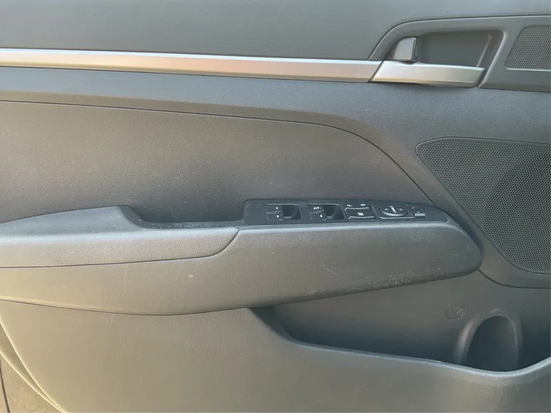 2019 Hyundai Elantra SE (5NPD74LF7KH) with an Nu 2L I-4 DOHC engine, located at 1951 S Dayton Lakeview Rd., New Carlisle, OH, 45344, (937) 908-9800, 39.890999, -84.050255 - 2019 Hyundai Elantra SE - Photo#16