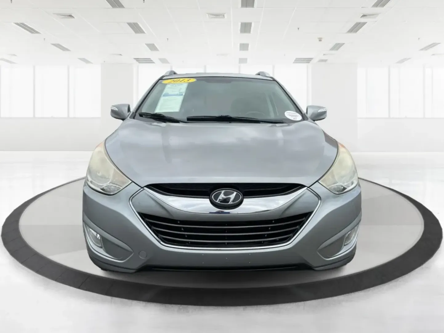 2013 Hyundai Tucson Limited (KM8JUCAC4DU) with an 2.4L L4 DOHC 16V engine, 6-Speed Automatic transmission, located at 4508 South Dixie Dr, Moraine, OH, 45439, (937) 908-9800, 39.689976, -84.218452 - **Discover Your New Adventure Vehicle: 2013 Hyundai Tucson Limited at Advantage Car and Credit!** <br /> <br /> Are you searching for the perfect SUV that combines style, comfort, and versatility? Look no further than this striking 2013 Hyundai Tucson Limited, located right here at Advantage Car an - Photo#5