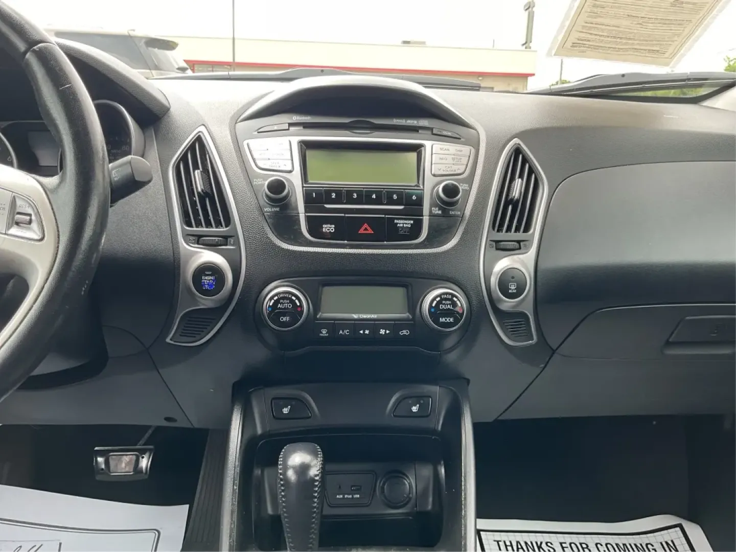 2013 Hyundai Tucson Limited (KM8JUCAC4DU) with an 2.4L L4 DOHC 16V engine, 6-Speed Automatic transmission, located at 4508 South Dixie Dr, Moraine, OH, 45439, (937) 908-9800, 39.689976, -84.218452 - **Discover Your New Adventure Vehicle: 2013 Hyundai Tucson Limited at Advantage Car and Credit!** <br /> <br /> Are you searching for the perfect SUV that combines style, comfort, and versatility? Look no further than this striking 2013 Hyundai Tucson Limited, located right here at Advantage Car an - Photo#12