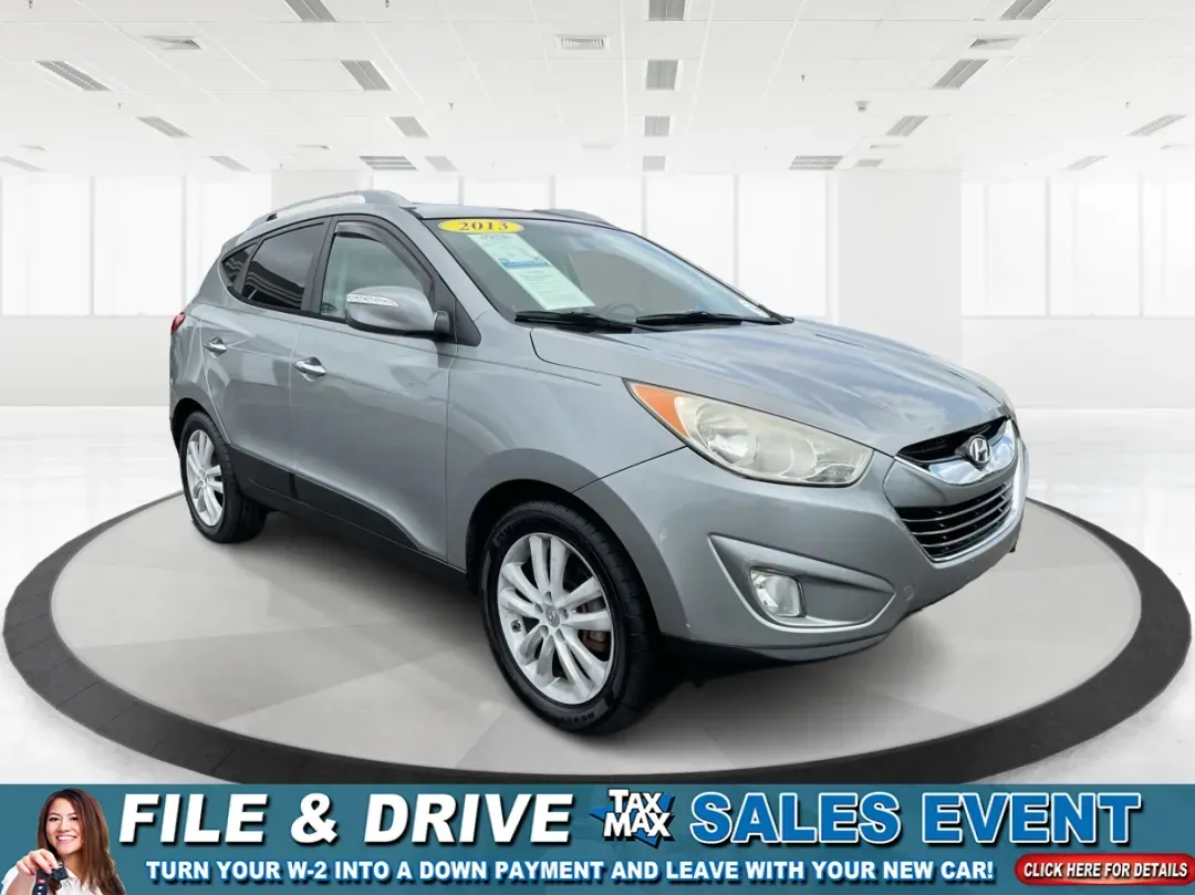 2013 Hyundai Tucson Limited (KM8JUCAC4DU) with an Other engine, located at 4508 South Dixie Dr, Moraine, OH, 45439, (937) 908-9800, 39.689976, -84.218452 - **Discover Your New Adventure Vehicle: 2013 Hyundai Tucson Limited at Advantage Car and Credit!** <br /> <br /> Are you searching for the perfect SUV that combines style, comfort, and versatility? Look no further than this striking 2013 Hyundai Tucson Limited, located right here at Advantage Car an - Photo#0