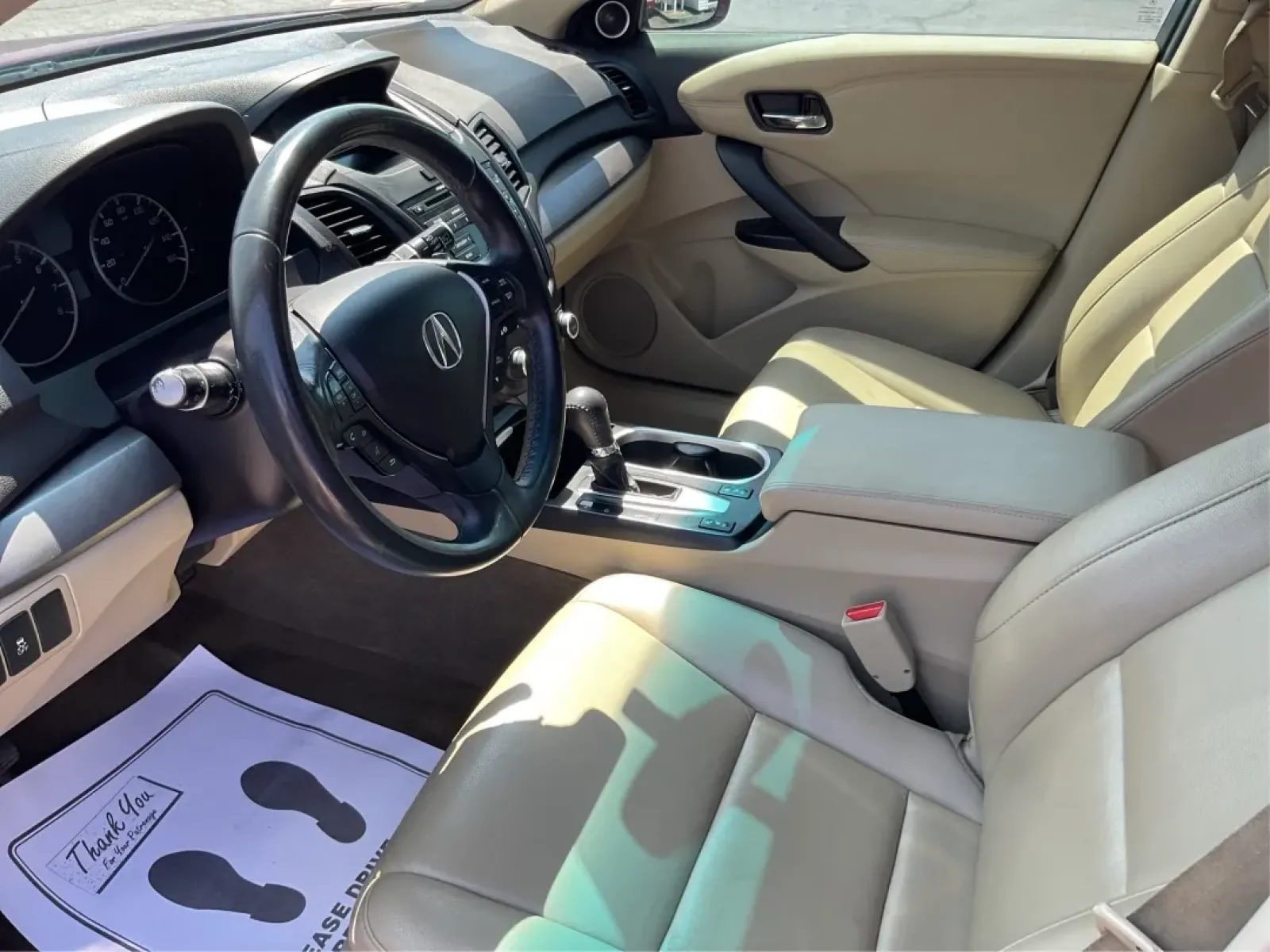 2016 Acura RDX 6-Spd AT (5J8TB3H33GL) with an 3.5L V6 DOHC 24V engine, 6-Speed Automatic transmission, located at 401 Woodman Dr, Riverside, OH, 45431, (937) 908-9800, 39.760899, -84.123421 - **Conquer the Road with Confidence: 2016 Acura RDX at Advantage Car and Credit!**<br /> <br /> Are you seeking a reliable vehicle that perfectly balances luxury, comfort, and practicality? Look no further than this stunning 2016 Acura RDX, available now at Advantage Car and Credit in Fairborn, OH. T - Photo#9