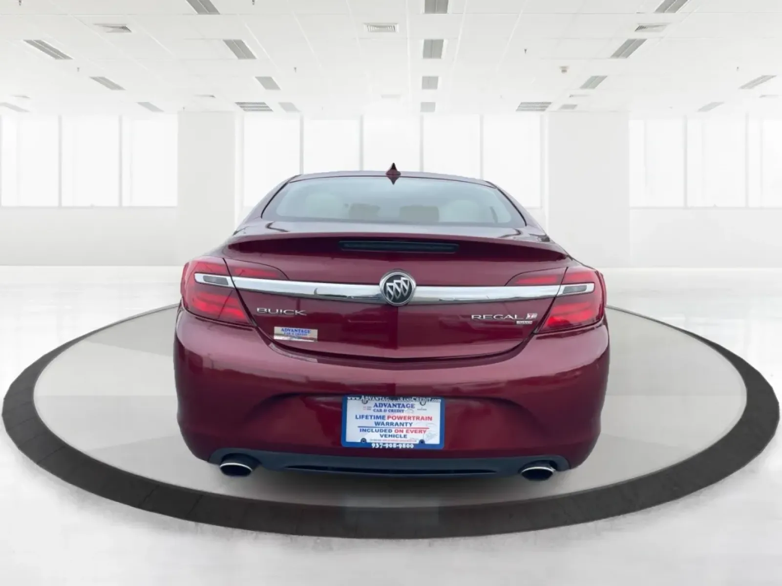 2017 Buick Regal Turbo (2G4GM5EX5H9) with an 2L I-4 gasoline direct injection engine, located at 1230 East Main St, Xenia, OH, 45385, (937) 908-9800, 39.688026, -83.910172 - **Elevate Your Commute in the Stylish 2017 Buick Regal Turbo**<br /> <br /> If you're searching for a vehicle that seamlessly blends sophistication with performance, the 2017 Buick Regal Turbo is your ideal choice. This sleek sedan is perfect for budget-conscious buyers who refuse to compromise on s - Photo#3