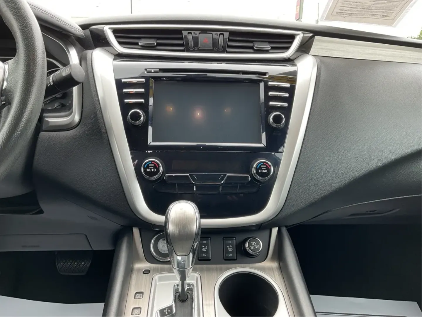 2015 Nissan Murano SV (5N1AZ2MH9FN) with an 3.5L V-6 DOHC engine, located at 1184 Kauffman Ave, Fairborn, OH, 45324, (937) 908-9800, 39.807072, -84.030914 - Are you ready to elevate your family adventures or daily commutes? The 2015 Nissan Murano SV is the perfect vehicle to transform your driving experience! With its spacious interior and modern features, this SUV is designed for those who crave comfort and versatility, making it ideal for both busy fa - Photo#12