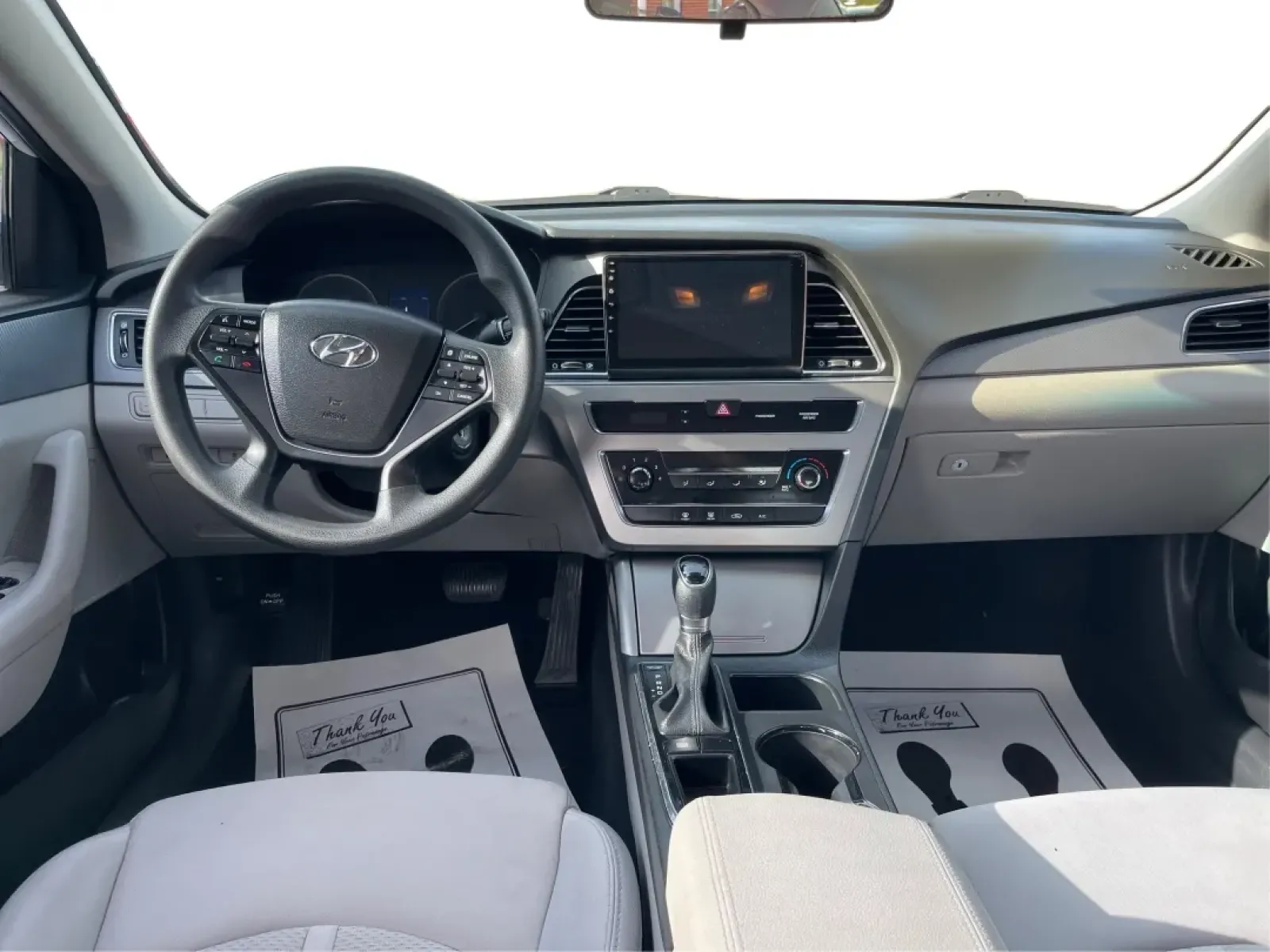 2017 Hyundai Sonata Base (5NPE24AF6HH) with an Other engine, located at 1230 East Main St, Xenia, OH, 45385, (937) 908-9800, 39.688026, -83.910172 - **Experience Comfort and Reliability with the 2017 Hyundai Sonata at Advantage Car and Credit!**<br /> <br /> Are you looking for a dependable sedan that seamlessly fits into your active lifestyle? Whether you're commuting to work, running errands around Fairborn, or making weekend getaways with fri - Photo#21