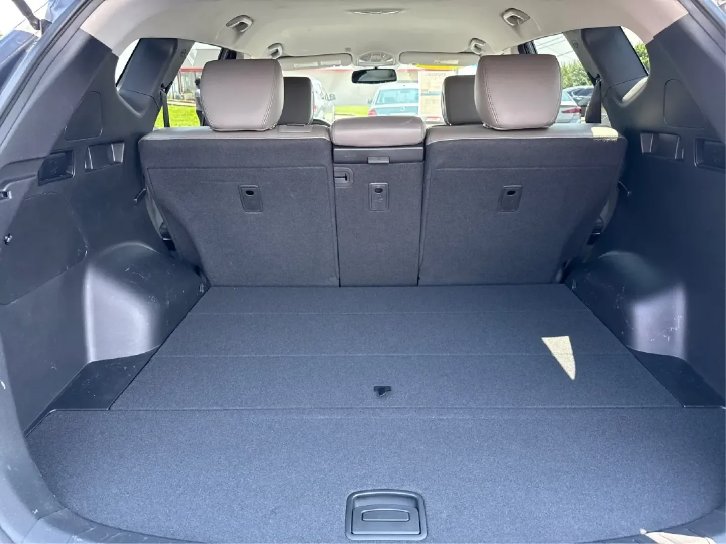 2013 Hyundai Santa Fe Sport 2.0T (5XYZU3LA1DG) with an Theta II 2L I-4 gasoline direct injection engine, located at 1230 East Main St, Xenia, OH, 45385, (937) 908-9800, 39.688026, -83.910172 - **Discover Adventure with the 2013 Hyundai Santa Fe at Advantage Car and Credit!**<br /> <br /> Are you ready to embrace the open road? Whether you're planning a weekend getaway or commuting to work, the 2013 Hyundai Santa Fe Sport 2.0T is the perfect vehicle to elevate your lifestyle. Designed for - Photo#12