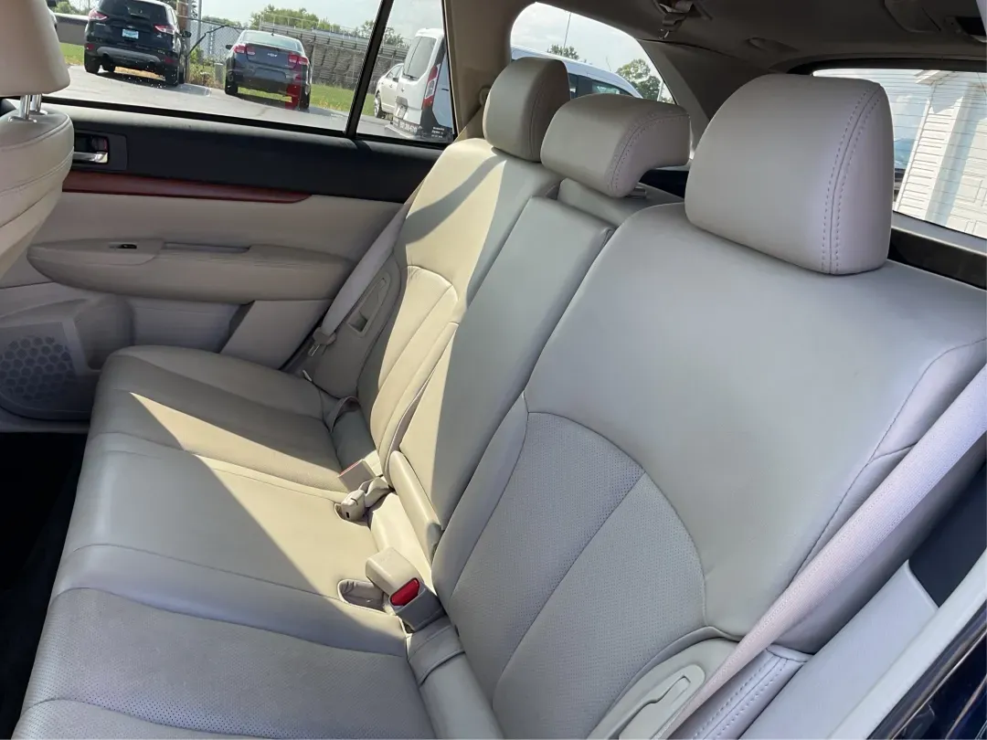 2013 Subaru Outback (4S4BRBKC0D3) with an 2.5L H-4 DOHC engine, located at 8750 N County Rd 25A, Piqua, OH, 45356, (937) 908-9800, 40.164391, -84.232513 - **Adventure Awaits with This 2013 Subaru Outback! Perfect for Weekend Getaways and Daily Commutes**<br /> <br /> Looking for a versatile vehicle that can handle everything from family road trips to daily commutes? Look no further than this 2013 Subaru Outback 2.5i Limited, now available at Advantage - Photo#10