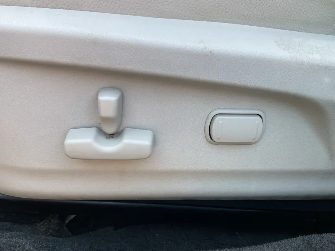 2013 Subaru Outback (4S4BRBKC0D3) with an 2.5L H-4 DOHC engine, located at 8750 N County Rd 25A, Piqua, OH, 45356, (937) 908-9800, 40.164391, -84.232513 - **Adventure Awaits with This 2013 Subaru Outback! Perfect for Weekend Getaways and Daily Commutes**<br /> <br /> Looking for a versatile vehicle that can handle everything from family road trips to daily commutes? Look no further than this 2013 Subaru Outback 2.5i Limited, now available at Advantage - Photo#16