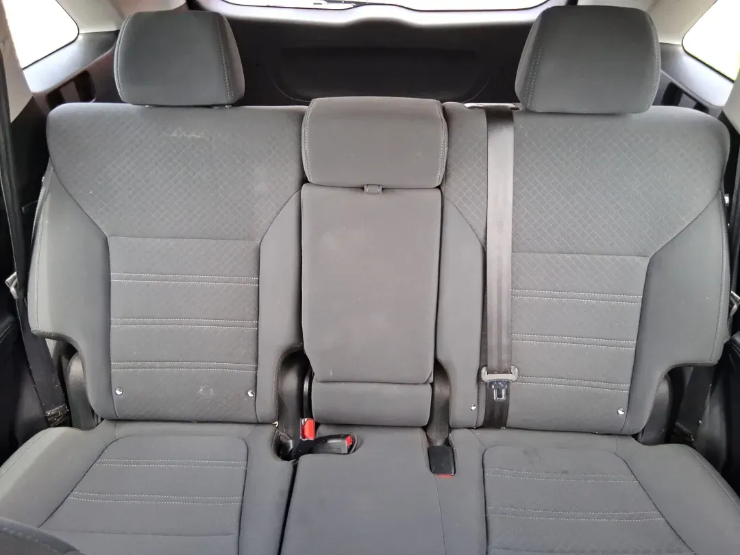 2017 Kia Sorento 2.4L L (5XYPG4A32HG) with an 2.4L I-4 gasoline direct injection engine, located at 8750 N County Rd 25A, Piqua, OH, 45356, (937) 908-9800, 40.164391, -84.232513 - **Unleash Your Adventurous Spirit with this 2017 Kia Sorento at Advantage Car and Credit in Xenia, OH!**<br /> <br /> Are you ready to elevate your family adventures or conquer your daily commute? Look no further than the 2017 Kia Sorento, a versatile SUV that perfectly aligns with your lifestyle ne - Photo#14