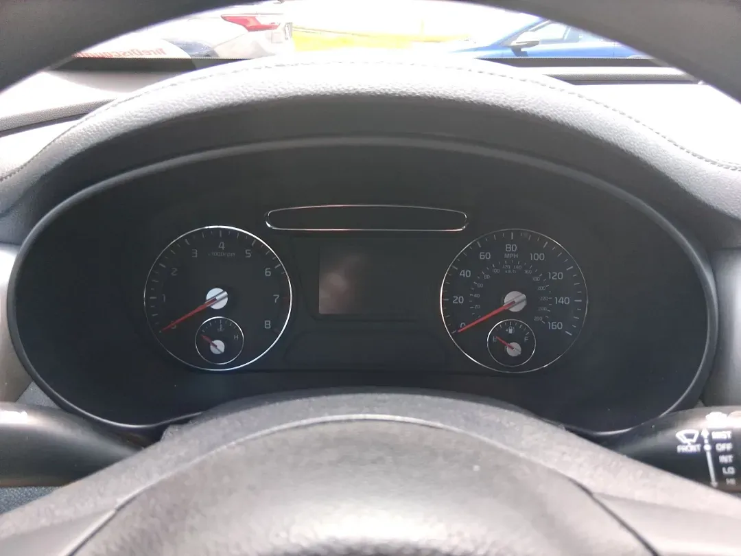 2017 Kia Sorento 2.4L L (5XYPG4A32HG) with an 2.4L I-4 gasoline direct injection engine, located at 8750 N County Rd 25A, Piqua, OH, 45356, (937) 908-9800, 40.164391, -84.232513 - **Unleash Your Adventurous Spirit with this 2017 Kia Sorento at Advantage Car and Credit in Xenia, OH!**<br /> <br /> Are you ready to elevate your family adventures or conquer your daily commute? Look no further than the 2017 Kia Sorento, a versatile SUV that perfectly aligns with your lifestyle ne - Photo#15