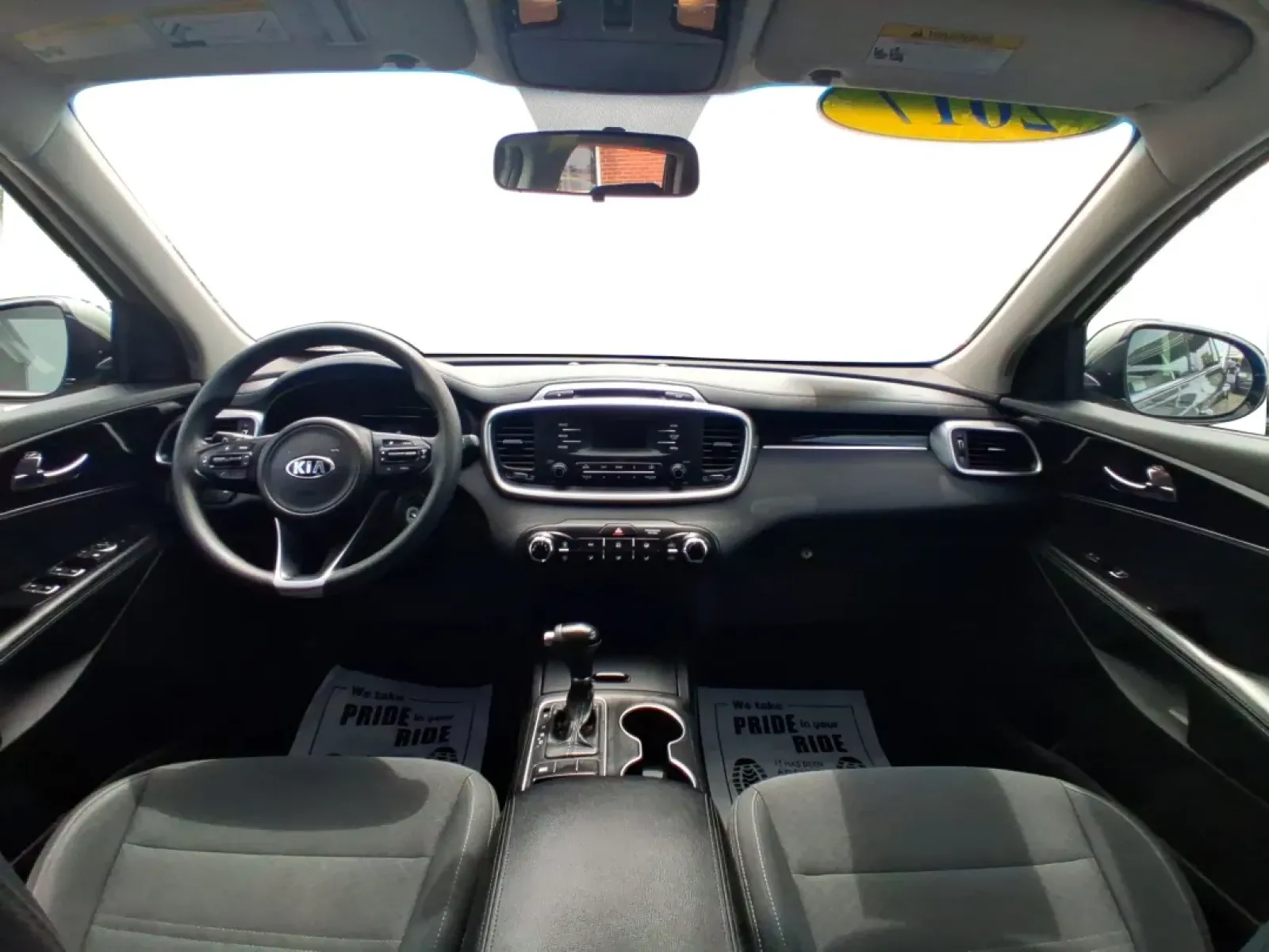 2017 Kia Sorento 2.4L L (5XYPG4A32HG) with an 2.4L I-4 gasoline direct injection engine, located at 1230 East Main St, Xenia, OH, 45385, (937) 908-9800, 39.688026, -83.910172 - **Unleash Your Adventurous Spirit with this 2017 Kia Sorento at Advantage Car and Credit in Xenia, OH!**<br /> <br /> Are you ready to elevate your family adventures or conquer your daily commute? Look no further than the 2017 Kia Sorento, a versatile SUV that perfectly aligns with your lifestyle ne - Photo#19