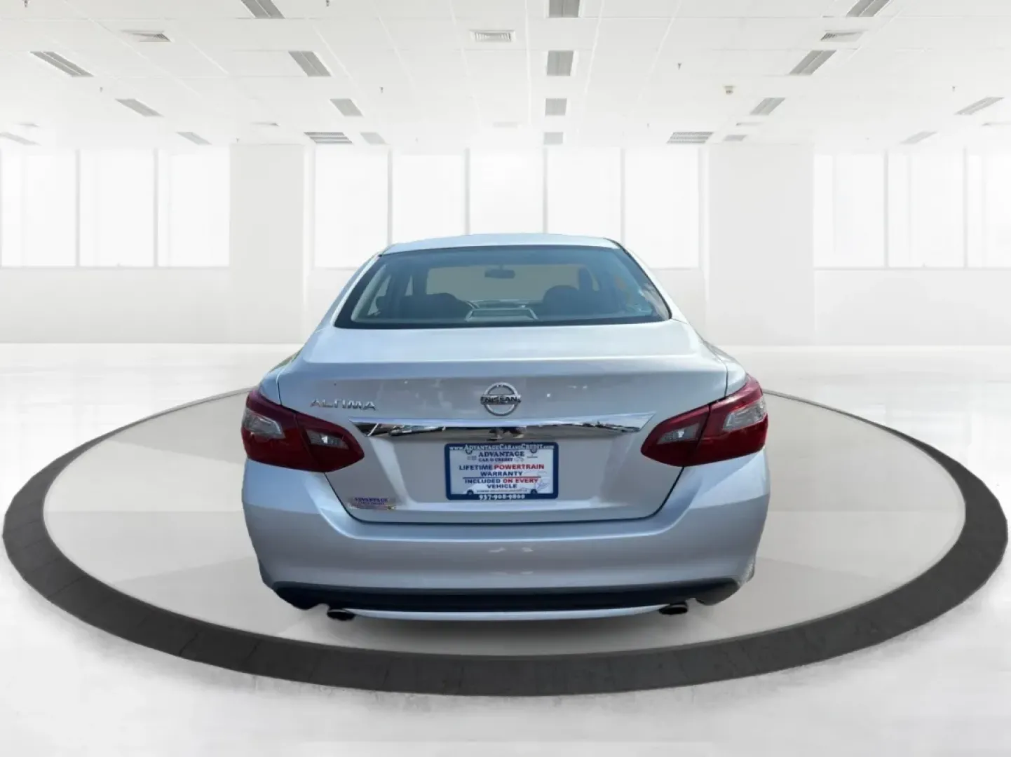 2018 Nissan Altima 2.5 S (1N4AL3AP5JC) with an 2.5L I-4 DOHC engine, located at 401 Woodman Dr, Riverside, OH, 45431, (937) 908-9800, 39.760899, -84.123421 - Are you searching for a reliable sedan that combines comfort, affordability, and style? Look no further than this 2018 Nissan Altima 2.5 S, available now at Advantage Car and Credit in Fairborn, OH. Perfect for commuting to work or making family outings more enjoyable, this sleek vehicle is designed - Photo#3