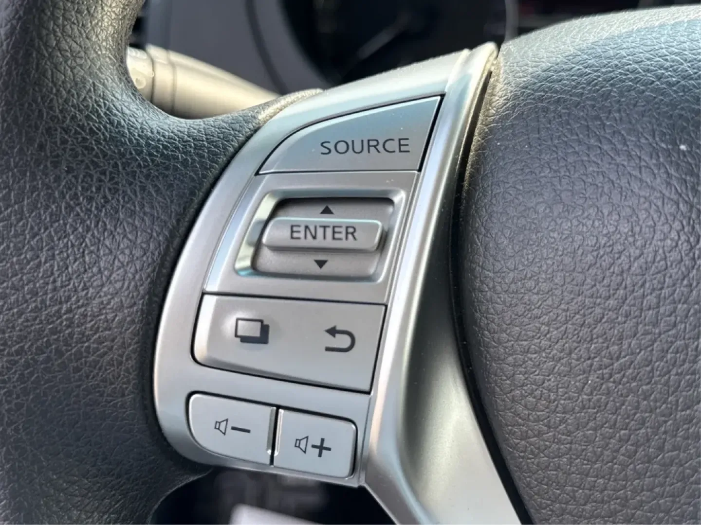 2018 Nissan Altima 2.5 S (1N4AL3AP5JC) with an 2.5L I-4 DOHC engine, located at 401 Woodman Dr, Riverside, OH, 45431, (937) 908-9800, 39.760899, -84.123421 - Are you searching for a reliable sedan that combines comfort, affordability, and style? Look no further than this 2018 Nissan Altima 2.5 S, available now at Advantage Car and Credit in Fairborn, OH. Perfect for commuting to work or making family outings more enjoyable, this sleek vehicle is designed - Photo#16
