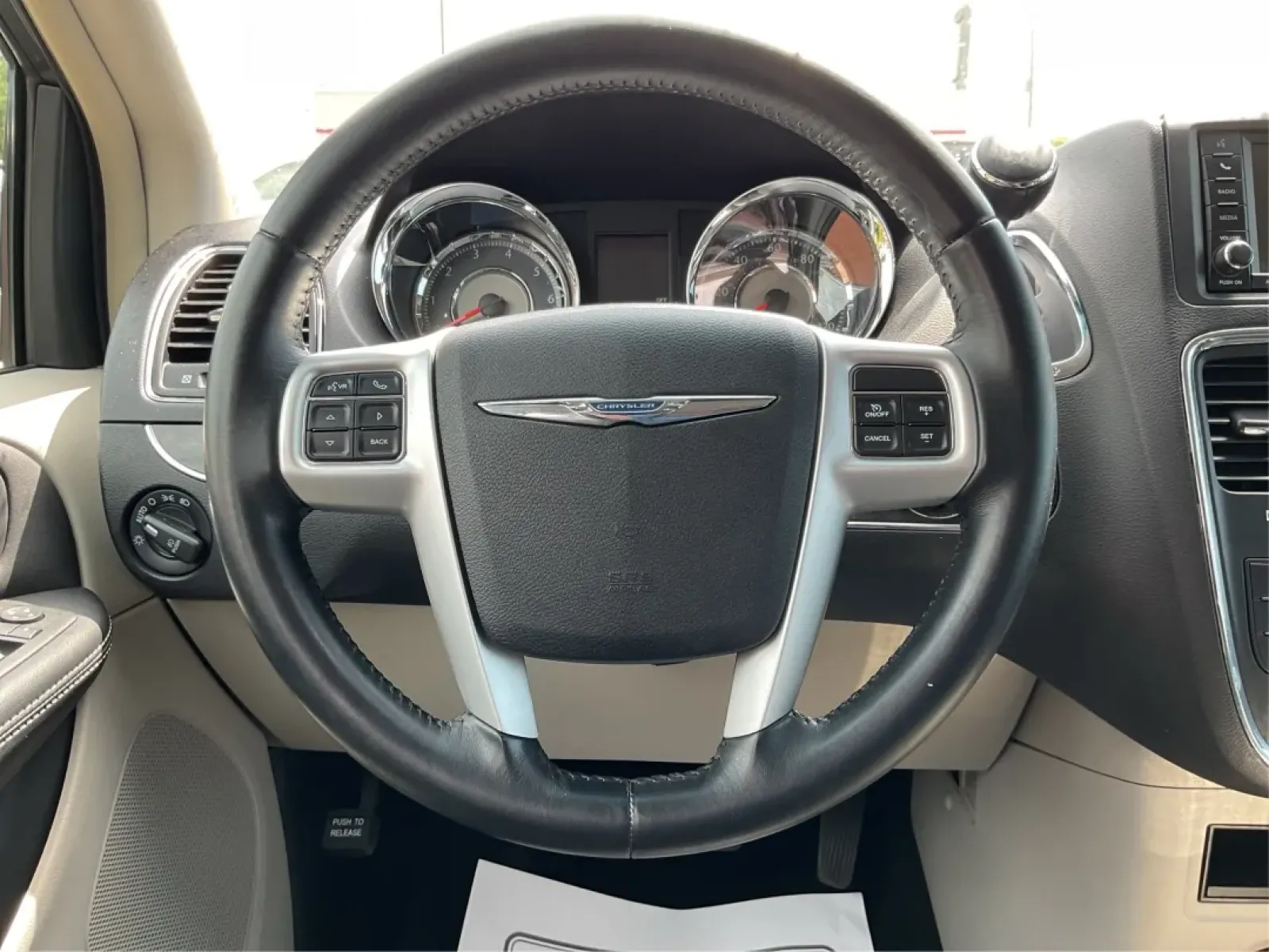 2016 Chrysler Town and Country Touring (2C4RC1BGXGR) with an Pentastar 3.6L V-6 DOHC engine, located at 1230 East Main St, Xenia, OH, 45385, (937) 908-9800, 39.688026, -83.910172 - **Discover Your Next Adventure with the 2016 Chrysler Town and Country Touring at Advantage Car and Credit Xenia!**<br /> <br /> If you're a growing family in Xenia, OH, seeking the perfect blend of comfort, space, and modern conveniences, look no further than the 2016 Chrysler Town and Country - Photo#16