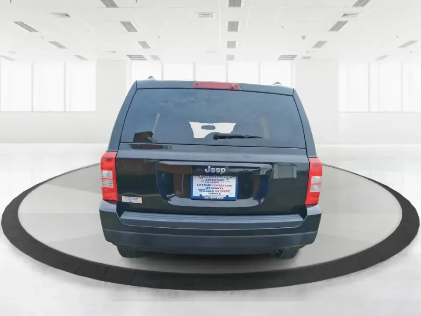 2017 Jeep Patriot Sport FWD (1C4NJPBAXHD) with an 2.4L I-4 DOHC engine, Automatic transmission, located at 401 Woodman Dr, Riverside, OH, 45431, (937) 908-9800, 39.760899, -84.123421 - **Unlock Adventure with the 2017 Jeep Patriot Sport FWD at Advantage Car and Credit!**<br /> <br /> Are you ready to elevate your outdoor adventures or simply need a reliable vehicle for your daily commute? Look no further than the incredible 2017 Jeep Patriot Sport FWD, available now at Advantage C - Photo#3