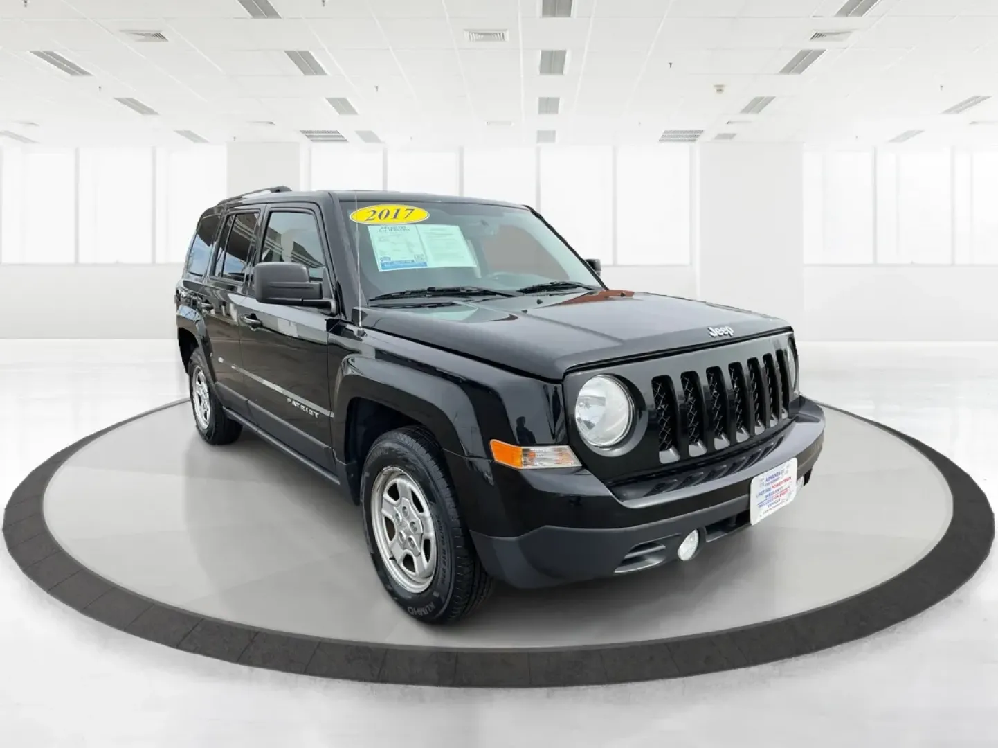 2017 Jeep Patriot Sport FWD (1C4NJPBAXHD) with an 2.4L I-4 DOHC engine, Automatic transmission, located at 1184 Kauffman Ave, Fairborn, OH, 45324, (937) 908-9800, 39.807072, -84.030914 - **Unlock Adventure with the 2017 Jeep Patriot Sport FWD at Advantage Car and Credit!**<br /> <br /> Are you ready to elevate your outdoor adventures or simply need a reliable vehicle for your daily commute? Look no further than the incredible 2017 Jeep Patriot Sport FWD, available now at Advantage C - Photo#0