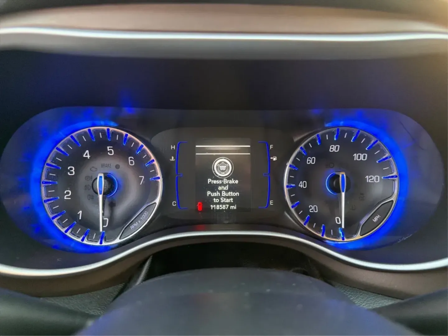 2019 Chrysler Pacifica Touring-L (2C4RC1BG5KR) with an 3.6L V6 DOHC 24V engine, 9-Speed Automatic transmission, located at 1099 N County Rd 25A , Troy, OH, 45373, (937) 908-9800, 40.057079, -84.212883 - **Experience Family Adventures with the 2019 Chrysler Pacifica Touring-L from Advantage Car and Credit!**<br /> <br /> Are you searching for the perfect vehicle to accommodate your family's growing needs? Look no further! The 2019 Chrysler Pacifica Touring-L is designed with families in mind, offeri - Photo#15