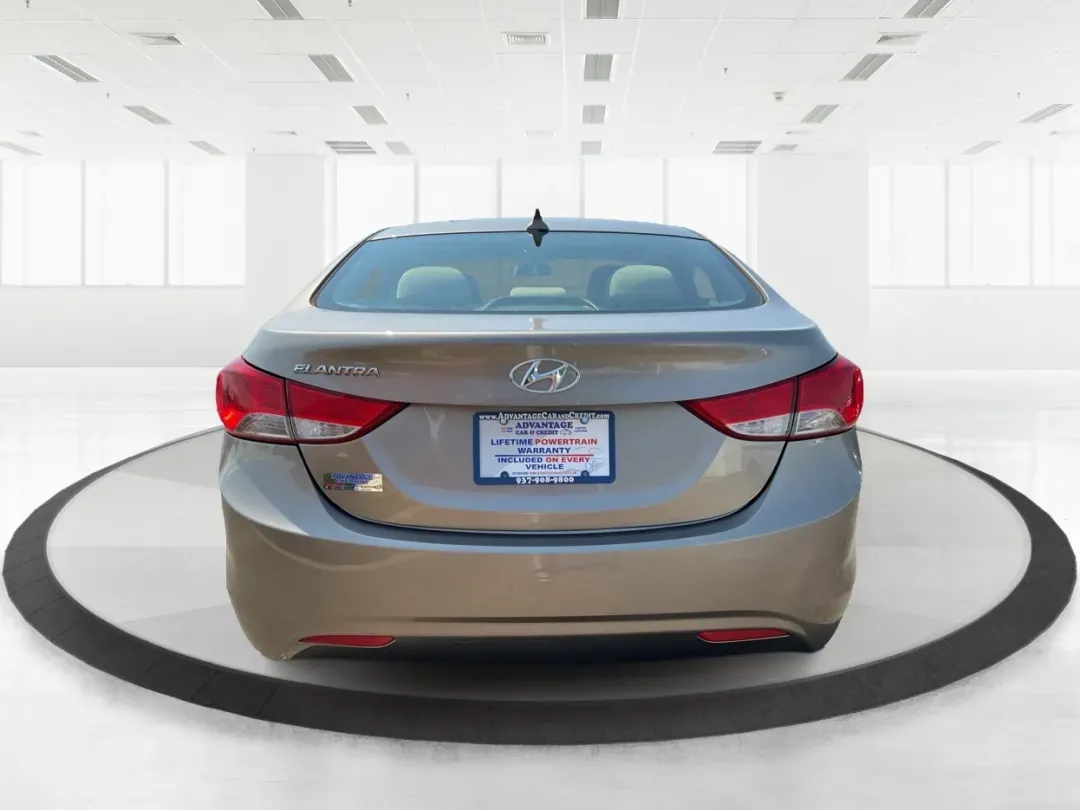 2013 Hyundai Elantra GLS (5NPDH4AE6DH) with an 1.8L I-4 DOHC engine, located at 401 Woodman Dr, Riverside, OH, 45431, (937) 908-9800, 39.760899, -84.123421 - **Unlock the Freedom of the Open Road with the 2013 Hyundai Elantra GLS** <br /> <br /> Are you ready to elevate your daily commute or embark on new adventures without breaking the bank? The 2013 Hyundai Elantra GLS, available at Advantage Car and Credit in Fairborn, OH, is the ideal sedan for budg - Photo#3