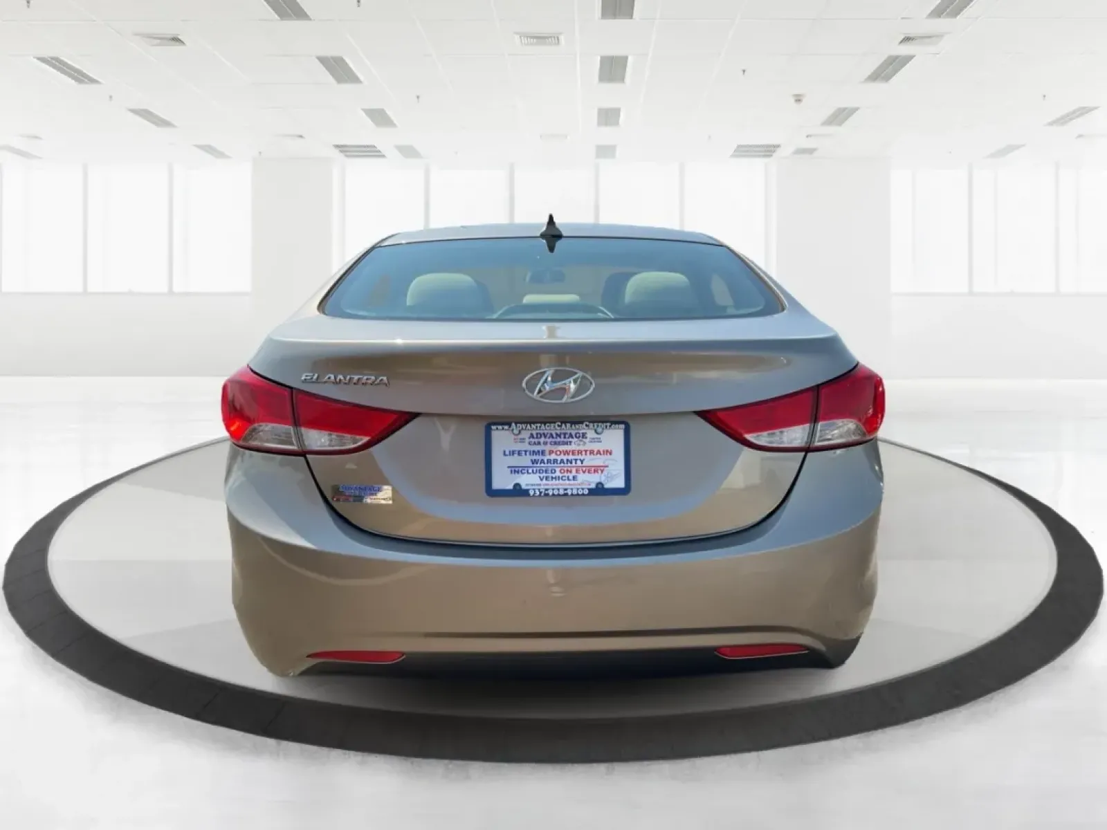 2013 Hyundai Elantra GLS (5NPDH4AE6DH) with an 1.8L I-4 DOHC engine, located at 8750 N County Rd 25A, Piqua, OH, 45356, (937) 908-9800, 40.164391, -84.232513 - **Unlock the Freedom of the Open Road with the 2013 Hyundai Elantra GLS** <br /> <br /> Are you ready to elevate your daily commute or embark on new adventures without breaking the bank? The 2013 Hyundai Elantra GLS, available at Advantage Car and Credit in Fairborn, OH, is the ideal sedan for budg - Photo#3