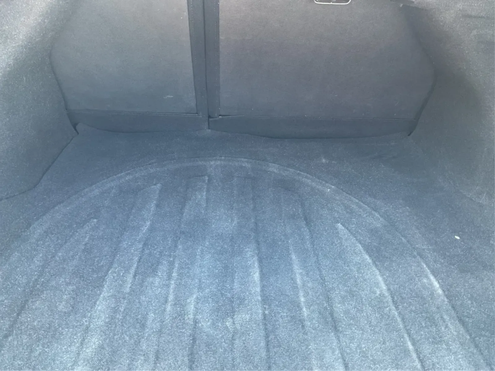 2013 Hyundai Elantra GLS (5NPDH4AE6DH) with an 1.8L I-4 DOHC engine, located at 8750 N County Rd 25A, Piqua, OH, 45356, (937) 908-9800, 40.164391, -84.232513 - **Unlock the Freedom of the Open Road with the 2013 Hyundai Elantra GLS** <br /> <br /> Are you ready to elevate your daily commute or embark on new adventures without breaking the bank? The 2013 Hyundai Elantra GLS, available at Advantage Car and Credit in Fairborn, OH, is the ideal sedan for budg - Photo#12