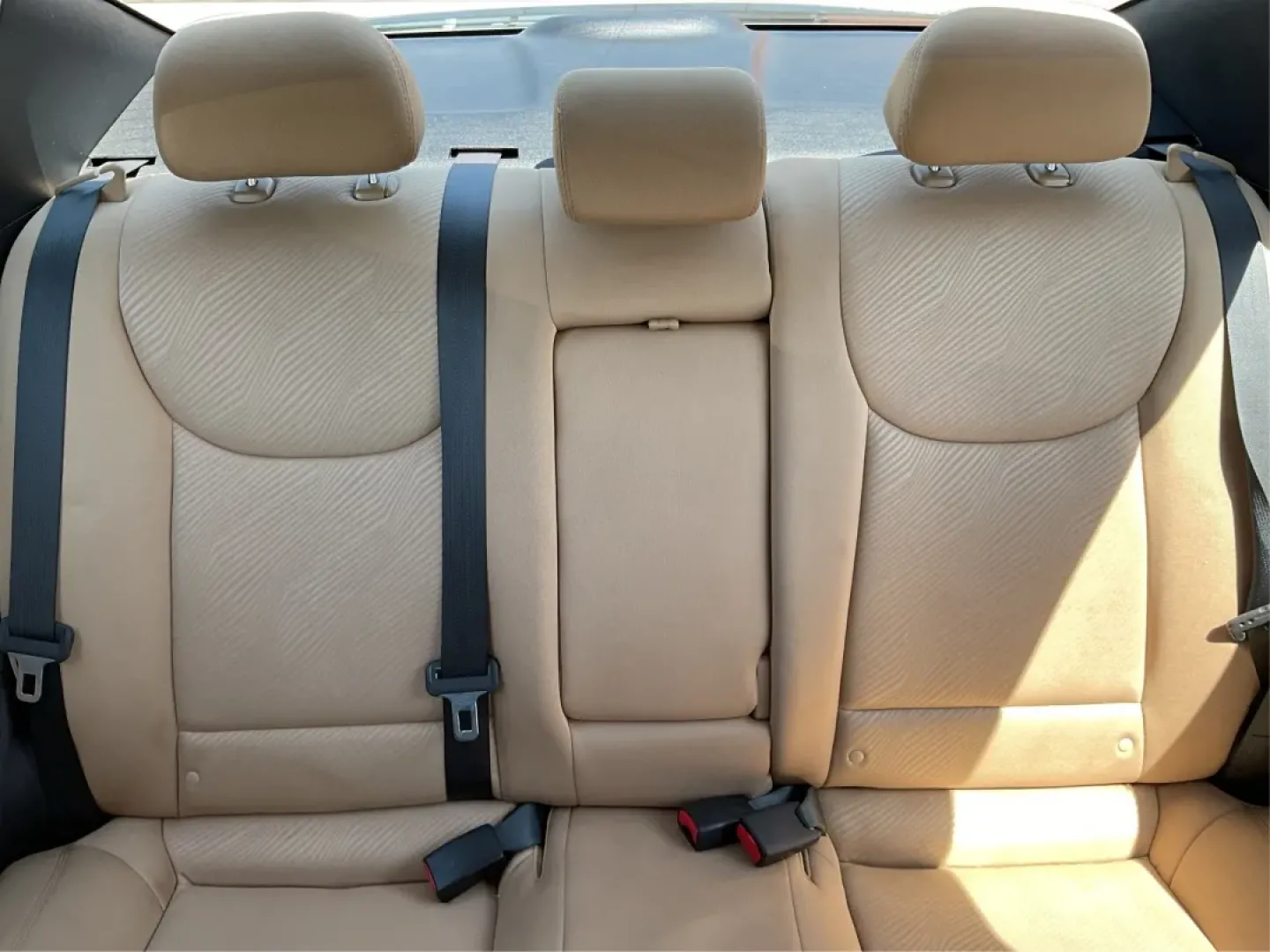 2013 Hyundai Elantra GLS (5NPDH4AE6DH) with an 1.8L I-4 DOHC engine, located at 1951 S Dayton Lakeview Rd., New Carlisle, OH, 45344, (937) 908-9800, 39.890999, -84.050255 - **Unlock the Freedom of the Open Road with the 2013 Hyundai Elantra GLS** <br /> <br /> Are you ready to elevate your daily commute or embark on new adventures without breaking the bank? The 2013 Hyundai Elantra GLS, available at Advantage Car and Credit in Fairborn, OH, is the ideal sedan for budg - Photo#14