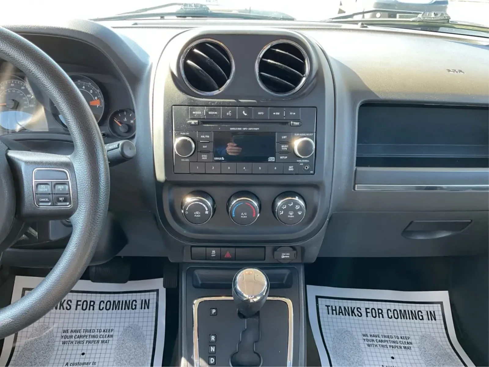 2016 Jeep Patriot Sport (1C4NJRBB0GD) with an 2.4L I-4 DOHC engine, located at 1184 Kauffman Ave, Fairborn, OH, 45324, (937) 908-9800, 39.807072, -84.030914 - Are you ready to elevate your adventures and create lasting memories with family and friends? Look no further than this versatile 2016 Jeep Patriot Sport, available now at Advantage Car and Credit in Fairborn, OH. Perfect for weekend getaways and daily commutes alike, this SUV offers the ideal blend - Photo#11