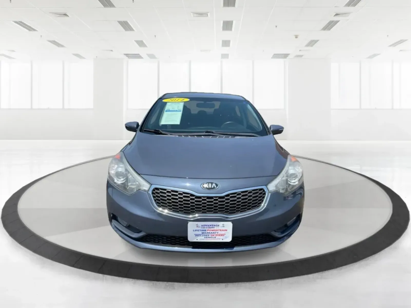 2014 Kia Forte EX (KNAFX4A88E5) with an 2L I-4 gasoline direct injection engine, located at 8750 N County Rd 25A, Piqua, OH, 45356, (937) 908-9800, 40.164391, -84.232513 - **Elevate Your Everyday Commute with the 2014 Kia Forte EX Perfect for the Modern Lifestyle**<br /> <br /> Looking for a reliable vehicle that effortlessly combines style, comfort, and affordability? The 2014 Kia Forte EX is the perfect choice for budget-conscious buyers and growing families alike. - Photo#7